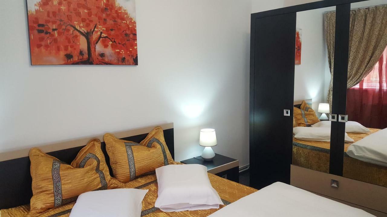 Апартаменти Apartament Feelmount Буштені Екстер'єр фото
